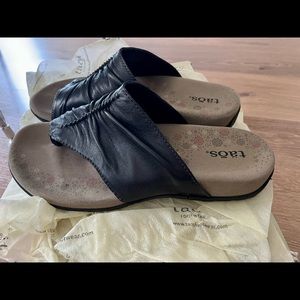 Taos black leather upper sandals with premium footbed and rubber outsole